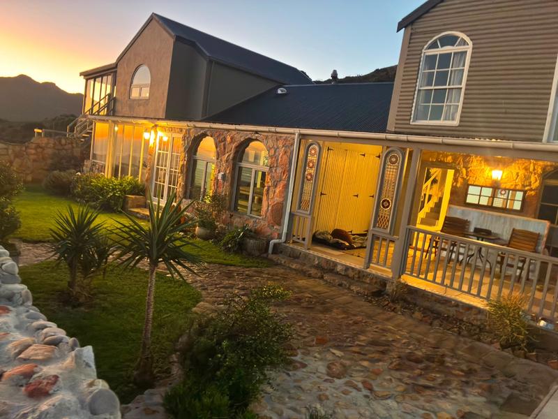 To Let 5 Bedroom Property for Rent in San Michel Western Cape
